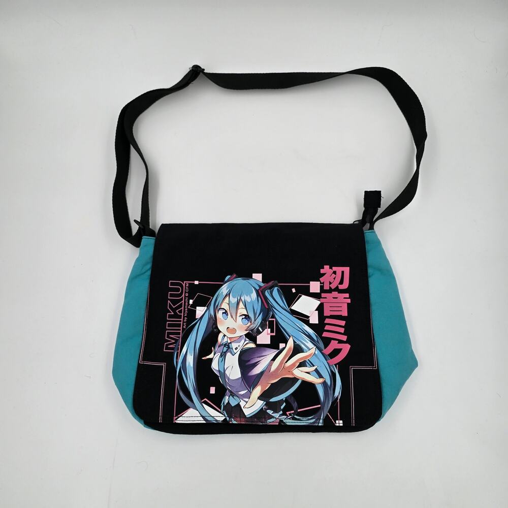 Hatsune Miku Reaching Messenger Bag - NWOT - Picture 1 of 11